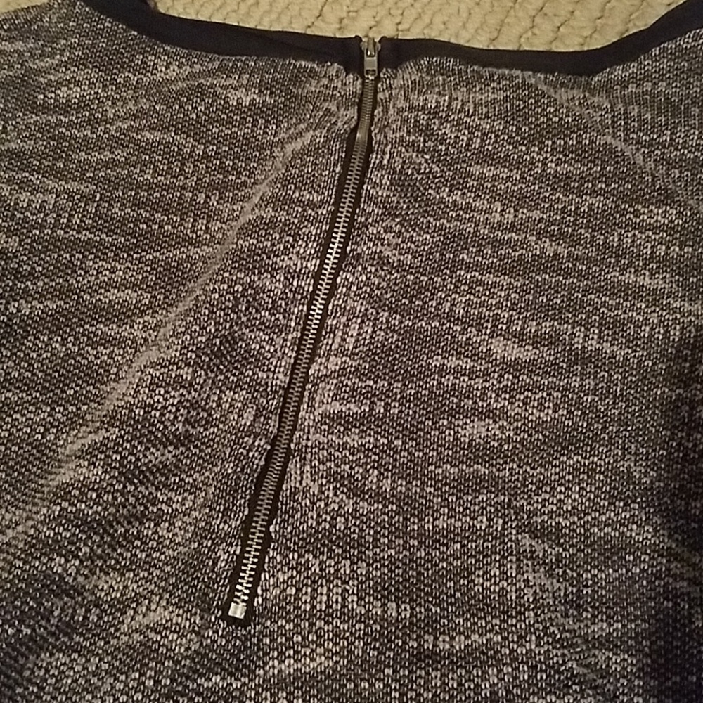 Sweater - Picture 3 of 4
